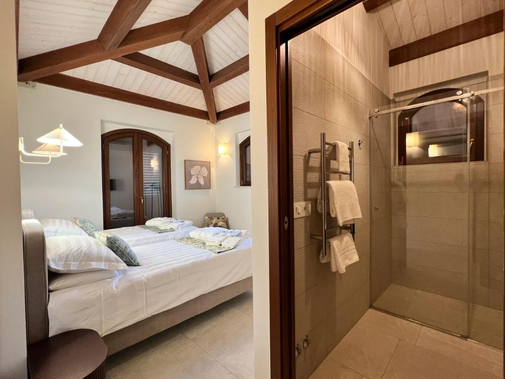 Camera con bagno en suite